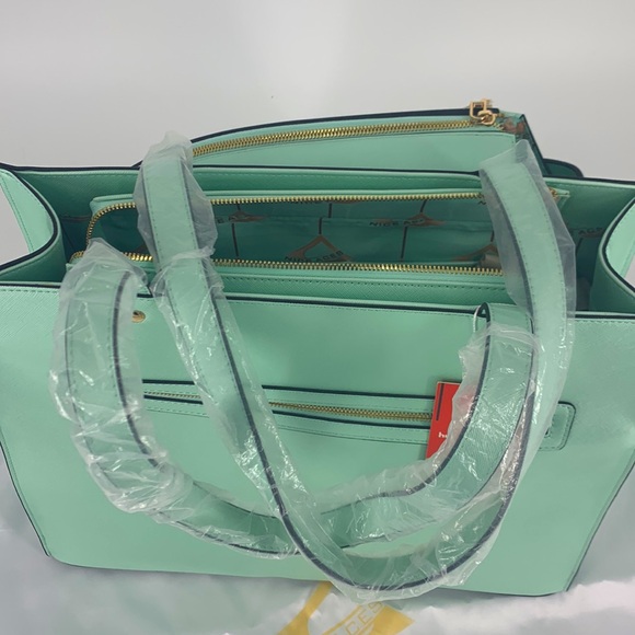 NiceAces Tennis Tote NWT 2 rackets mint green safiano pattern - Picture 7 of 7